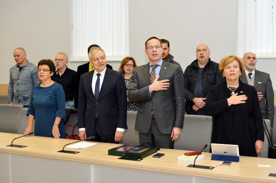 konservatoriai himnas