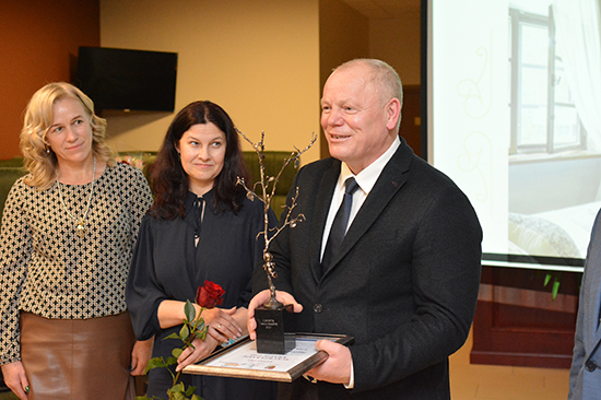 tarnauskas viesbutis apdovanojimas