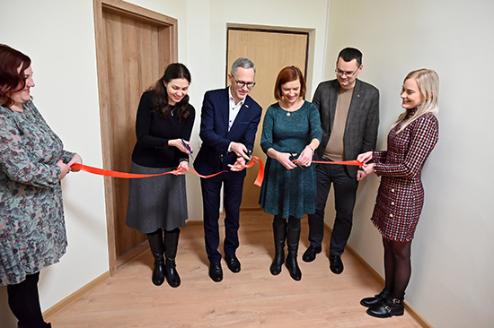 kriziu centras atidarymas